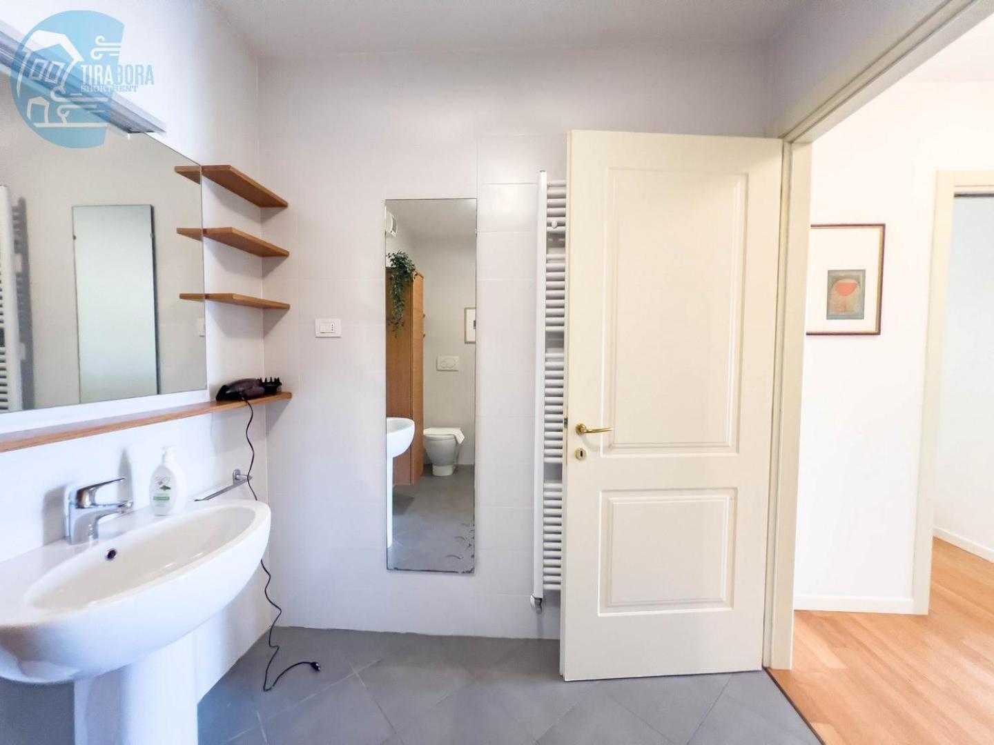 Апартаменти Cattedrale 5 Tirabora Short Rent Трієст Екстер'єр фото