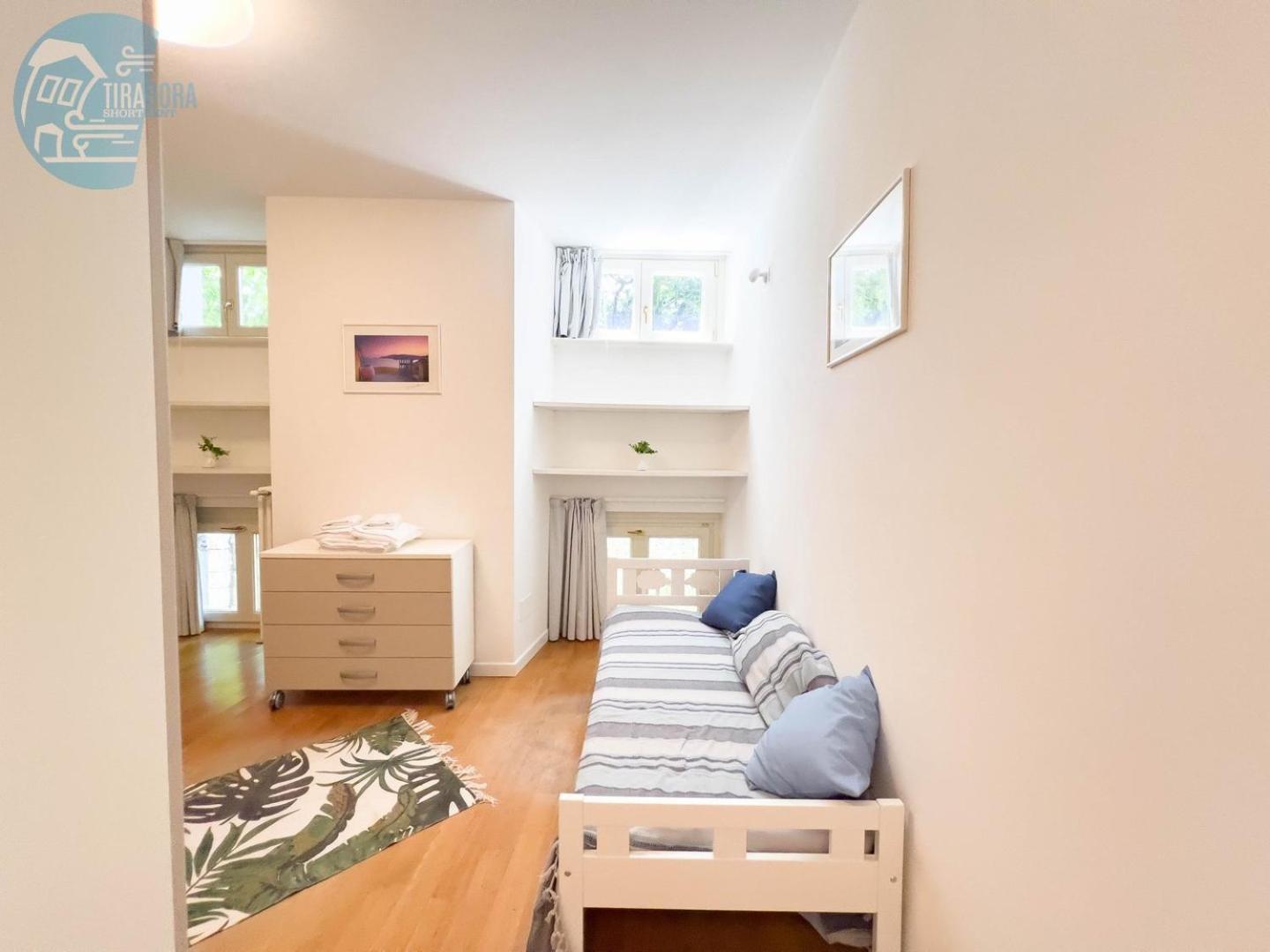 Апартаменти Cattedrale 5 Tirabora Short Rent Трієст Екстер'єр фото